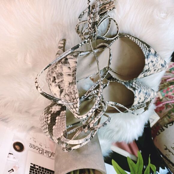 Charlotte Russe | Sneak print pointy toe shoes - Picture 4 of 8